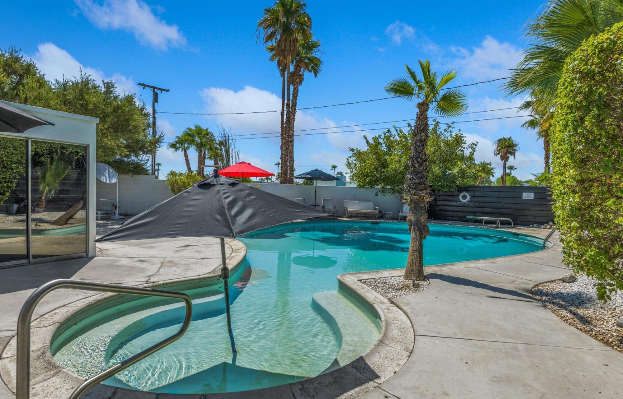 Former Steve Mcqueen'S Home Παλμ Σπρινγκς Εξωτερικό φωτογραφία